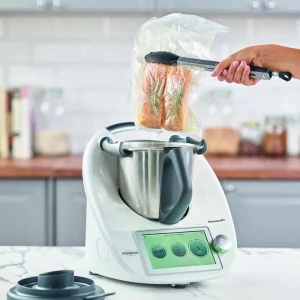 Sous vide. Ніжне і соковите мʼясо. Приготуйте з нього стейк або зробіть смачну буженіну.